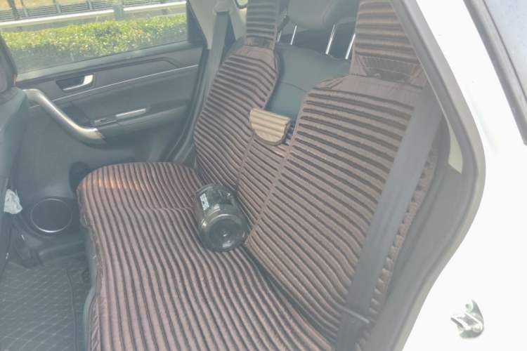 Used Haval M6 2019 1.5T DCT Two-Wheel Drive Value Edition China VI Standard Left Rear Seat