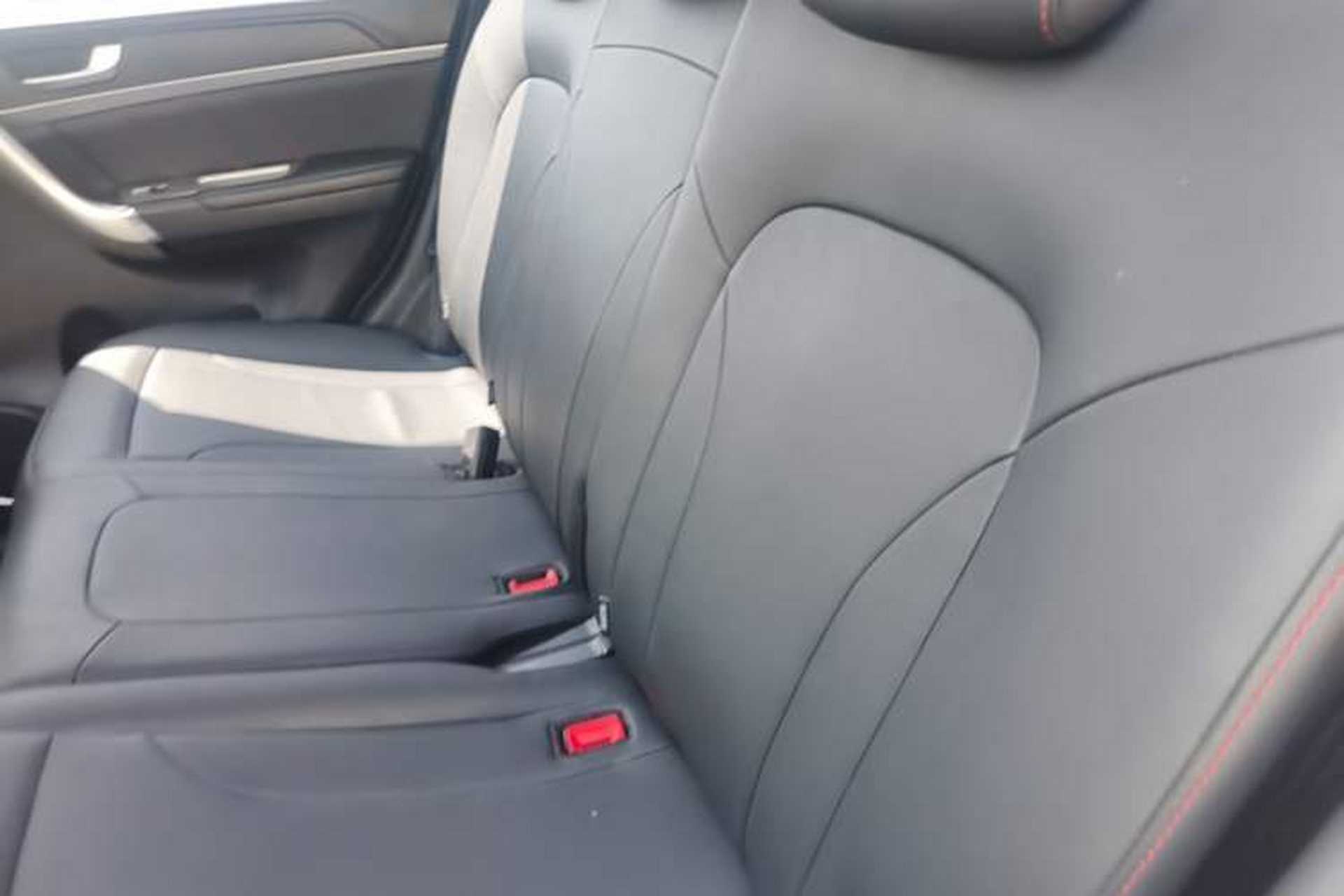 Used Haval M6 2019 1.5T DCT Two-Wheel Drive Value Edition China VI Standard Left Rear Seat