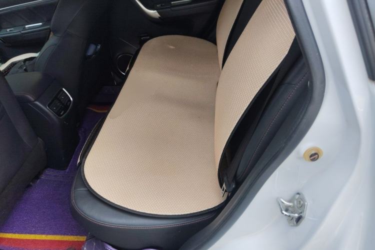 Used Haval M6 2019 1.5T DCT Two-Wheel Drive Elite Version China V Standard Left Rear Seat