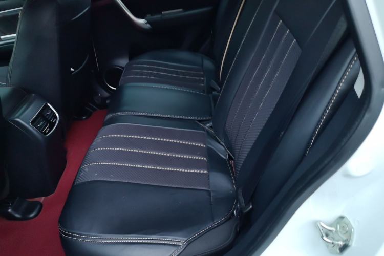 Used Haval M6 2019 1.5T Manual Two-Wheel Drive Urban Version China VI Standard Left Rear Seat