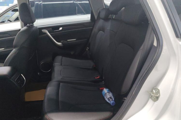 Used Haval M6 2019 1.5T DCT Two-Wheel Drive Elite Version China VI Standard Left Rear Seat
