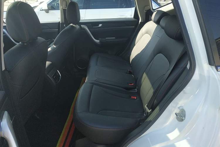 Used Haval M6 2019 1.5T DCT Two-Wheel Drive Value Edition China VI Standard Left Rear Seat