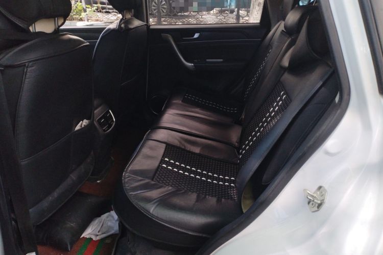 Used Haval M6 2019 1.5T Manual Two-Wheel Drive Urban Version China VI Standard Left Rear Seat