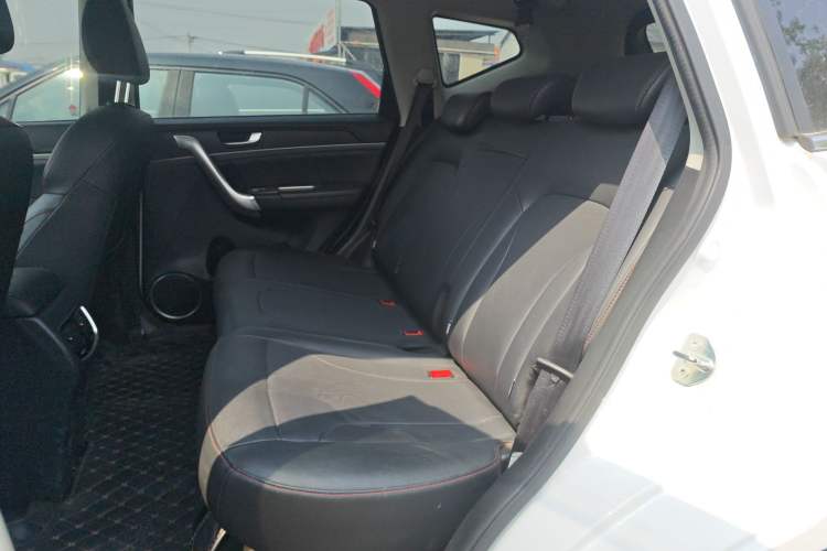 Used Haval M6 2019 1.5T DCT Two-Wheel Drive Value Edition China VI Standard Left Rear Seat