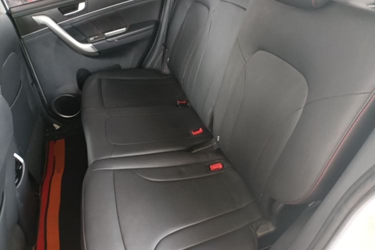 Used Haval M6 2019 1.5T DCT Two-Wheel Drive Value Edition China VI Standard Left Rear Seat