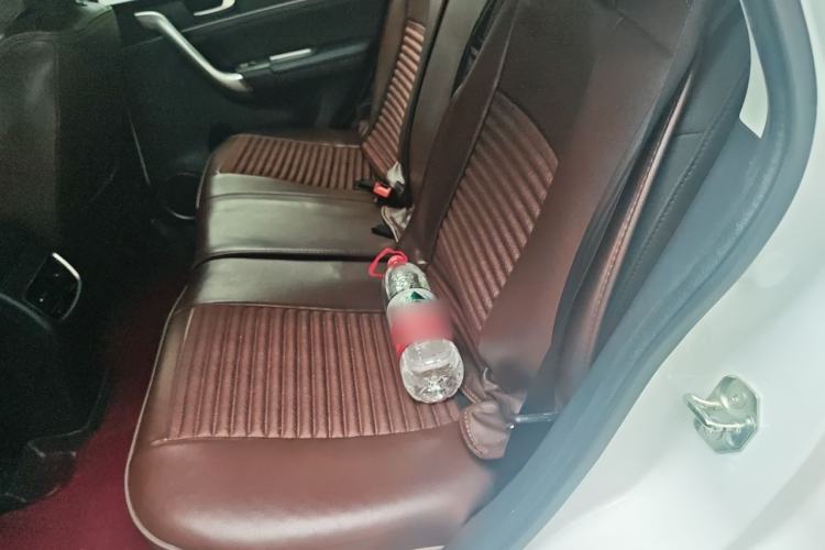 Used Haval M6 2019 1.5T Manual Two-Wheel Drive Urban Version China VI Standard Left Rear Seat