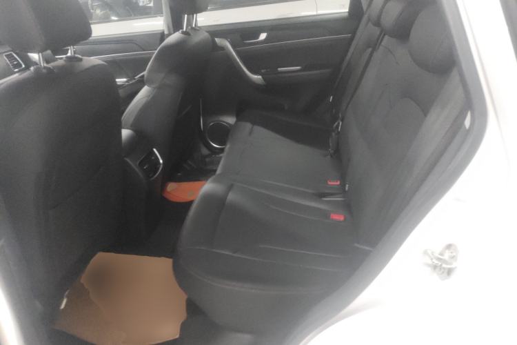Used Haval M6 2019 1.5T DCT Two-Wheel Drive Value Edition China VI Standard Left Rear Seat