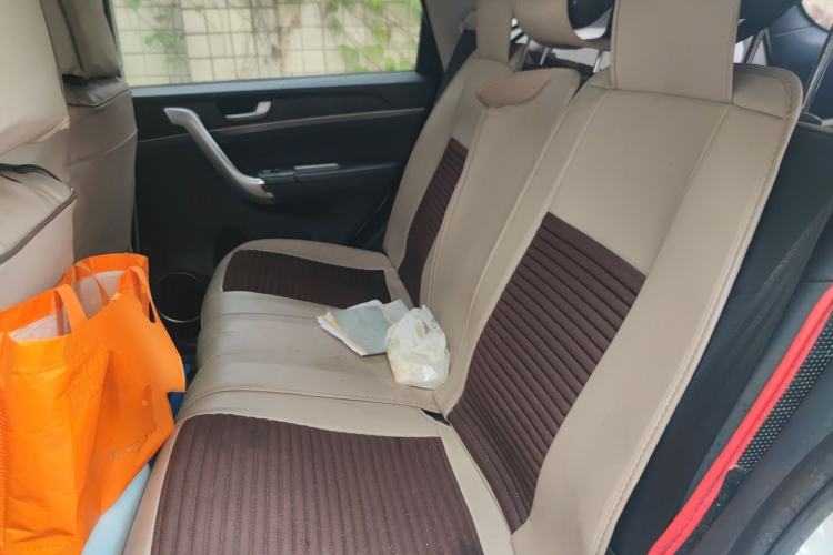 Used Haval M6 2019 1.5T DCT Two-Wheel Drive Elite Version China VI Standard Left Rear Seat