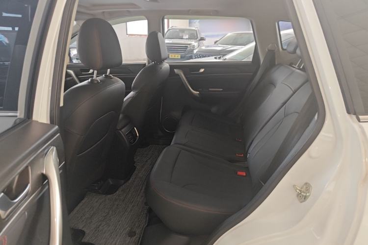 Used Haval M6 2019 1.5T DCT Two-Wheel Drive Value Edition China VI Standard Left Rear Seat