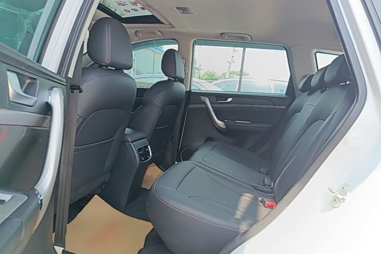Used Haval M6 2019 1.5T Manual Two-Wheel Drive Elite Version China VI Standard Left Rear Seat