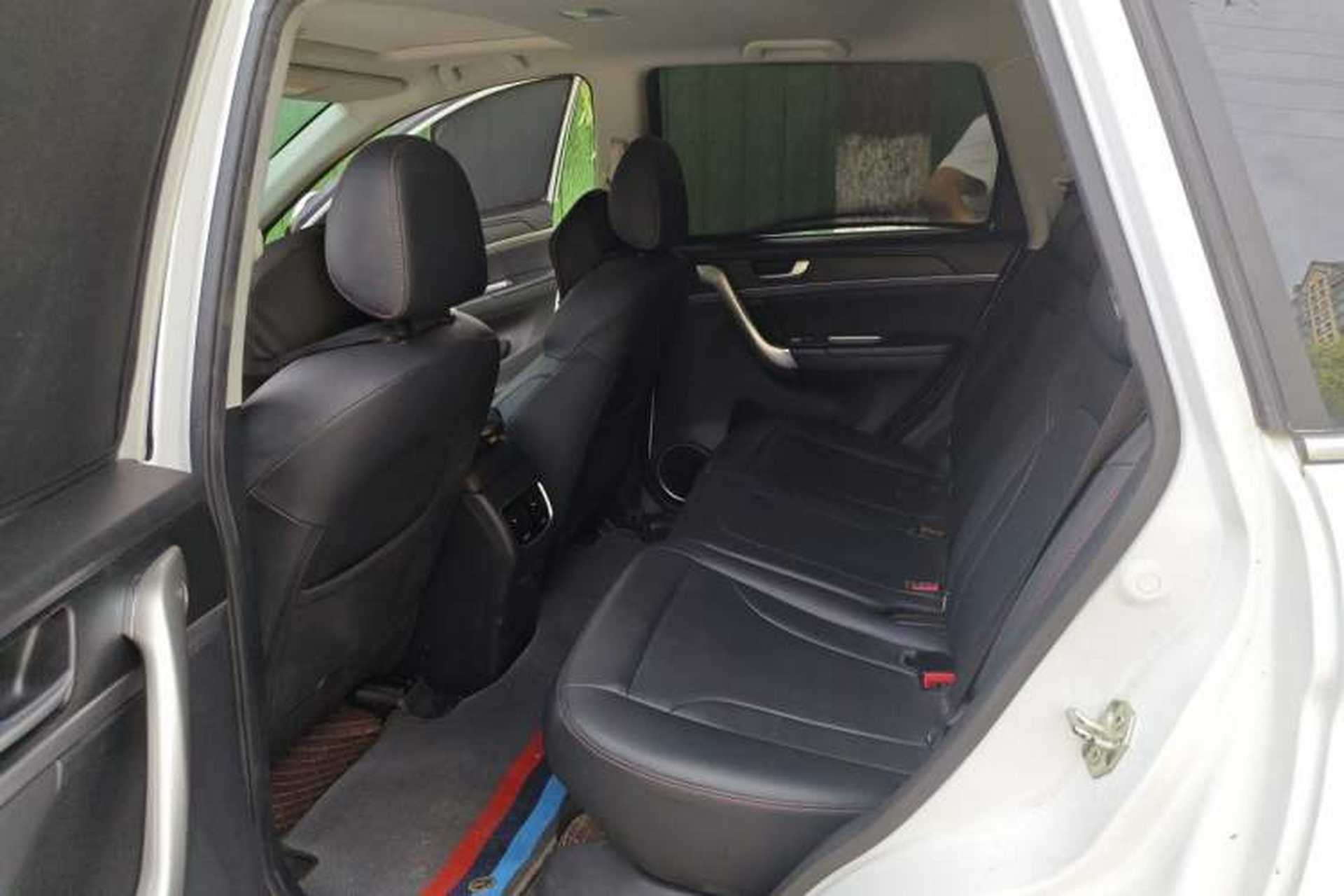 Used Haval M6 2019 1.5T DCT Two-Wheel Drive Elite Version China VI Standard Left Rear Seat