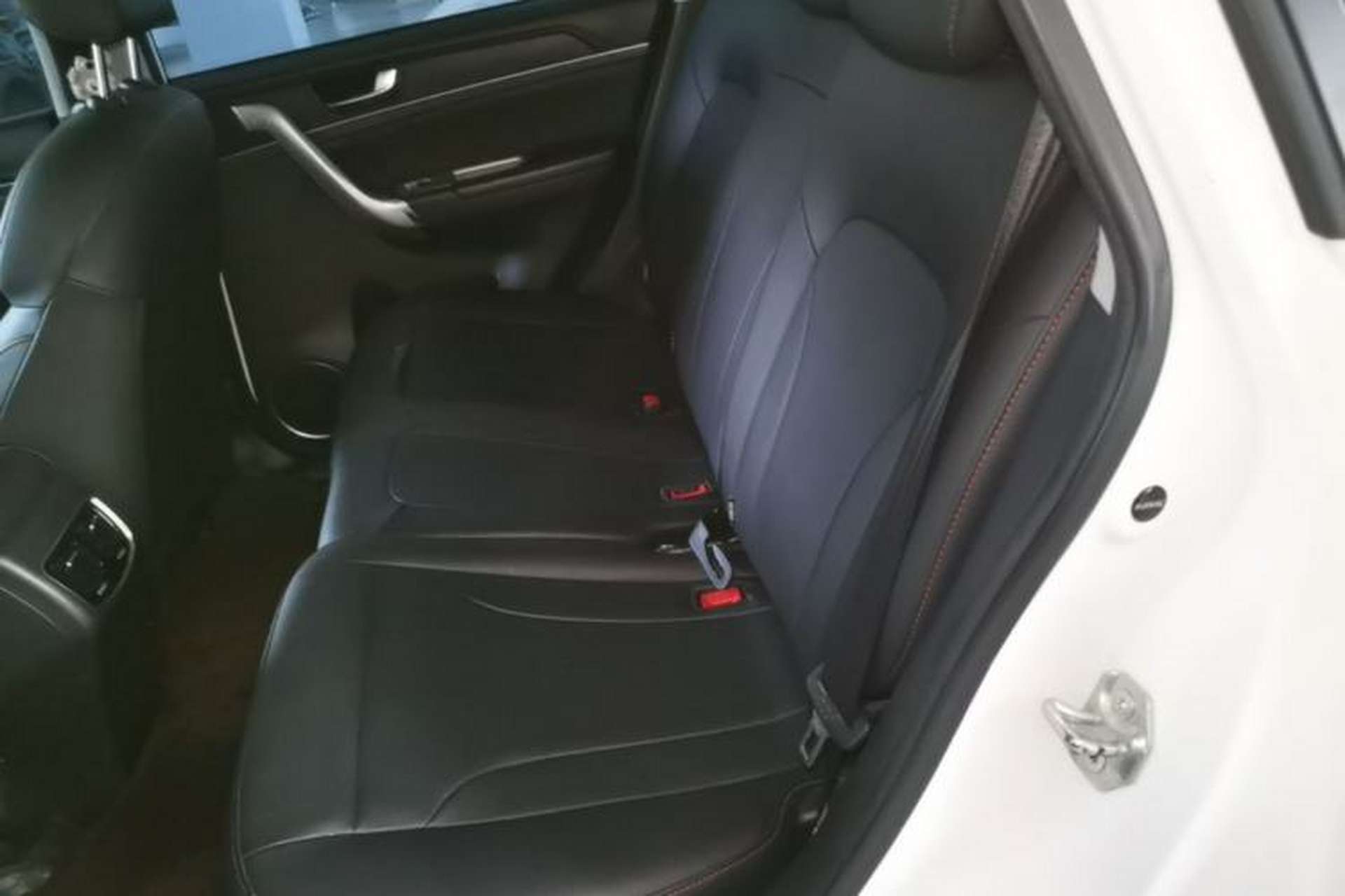 Used Haval M6 2019 1.5T DCT Two-Wheel Drive Value Edition China VI Standard Left Rear Seat