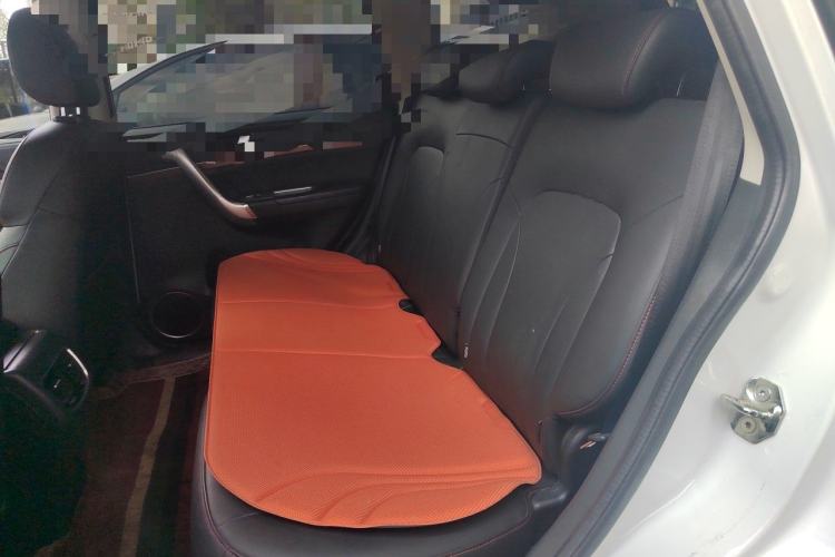 Used Haval M6 2019 1.5T DCT Two-Wheel Drive Value Edition China VI Standard Left Rear Seat