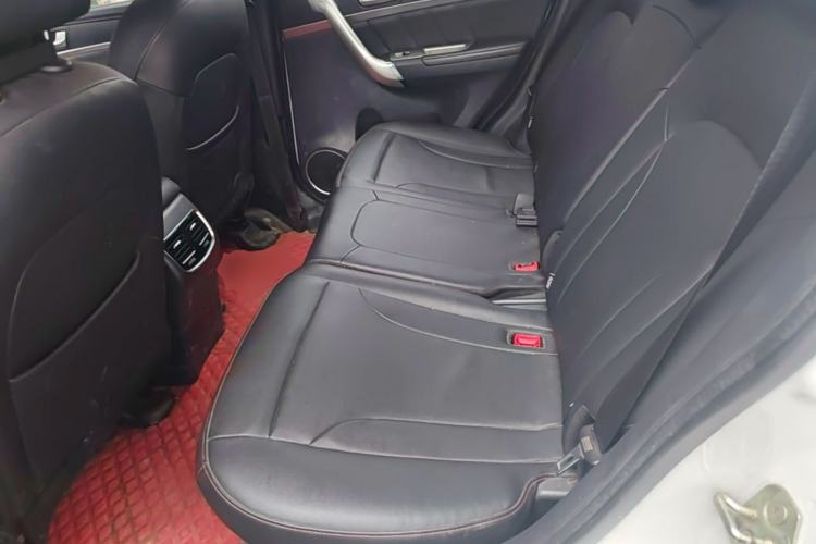 Used Haval M6 2019 1.5T DCT Two-Wheel Drive Value Edition China VI Standard Left Rear Seat