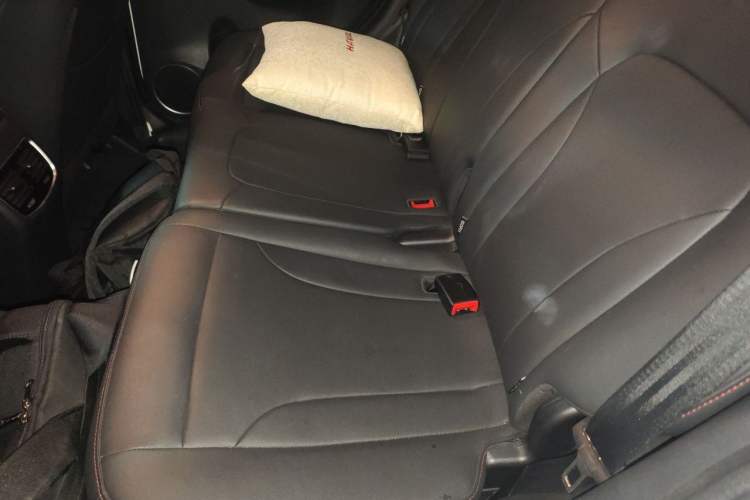 Used Haval M6 2019 1.5T DCT Two-Wheel Drive Value Edition China VI Standard Left Rear Seat
