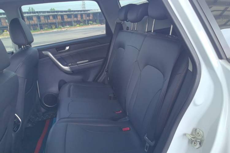 Used Haval M6 2019 1.5T DCT Two-Wheel Drive Value Edition China VI Standard Left Rear Seat