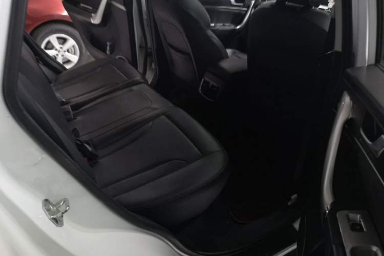 Used Haval M6 2019 1.5T DCT Two-Wheel Drive Elite Version China V Standard Left Rear Seat