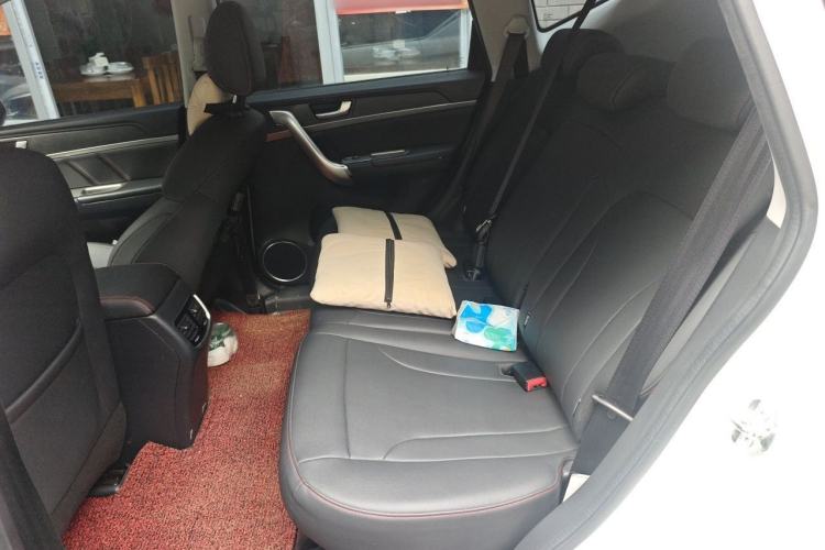 Used Haval M6 2019 1.5T DCT Two-Wheel Drive Elite Version China VI Standard Left Rear Seat