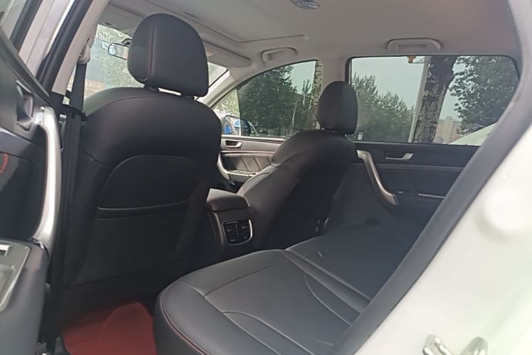 Used Haval M6 2019 1.5T Manual Two-Wheel Drive Elite Version China V Standard Left Rear Seat