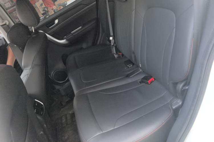 Used Haval M6 2019 1.5T DCT Two-Wheel Drive Value Edition China VI Standard Left Rear Seat