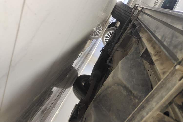 Used Haval M6 2019 1.5T DCT Two-Wheel Drive Value Edition China VI Standard Left Side Sill