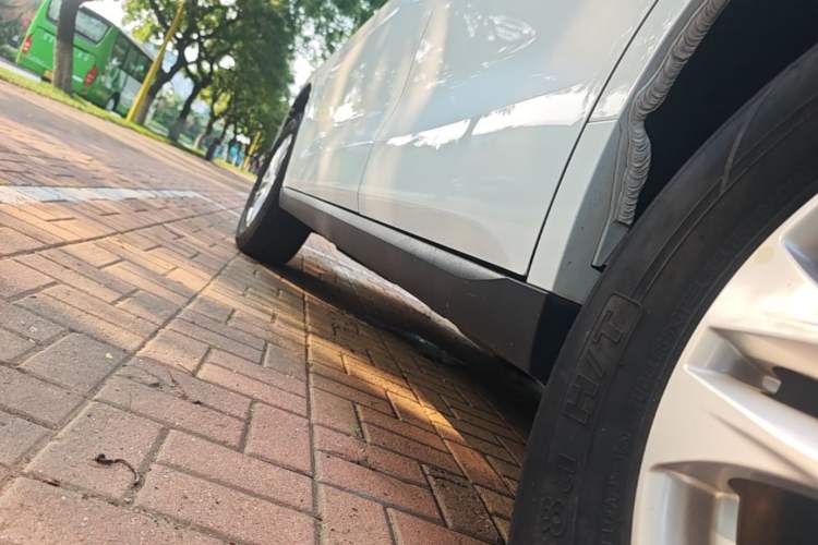 Used Haval M6 2019 1.5T Manual Two-Wheel Drive Urban Version China VI Standard Left Side Sill