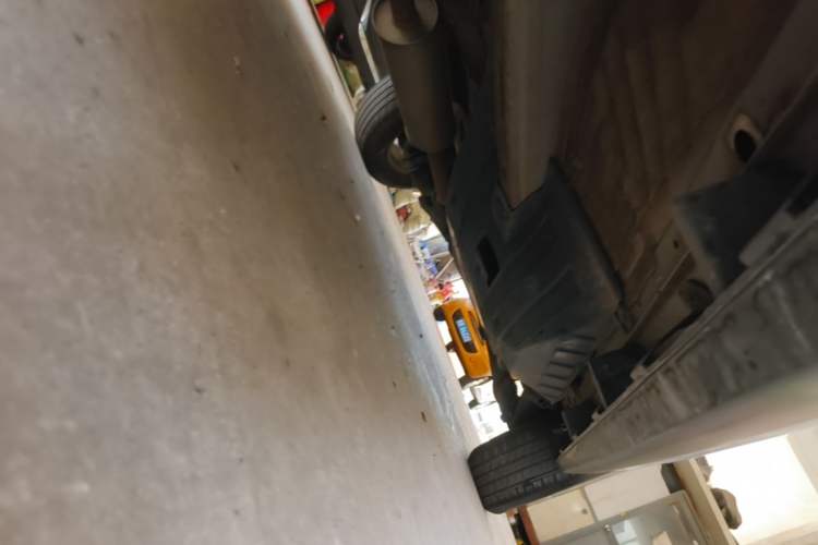 Used Haval M6 2019 1.5T DCT Two-Wheel Drive Value Edition China VI Standard Left Side Sill