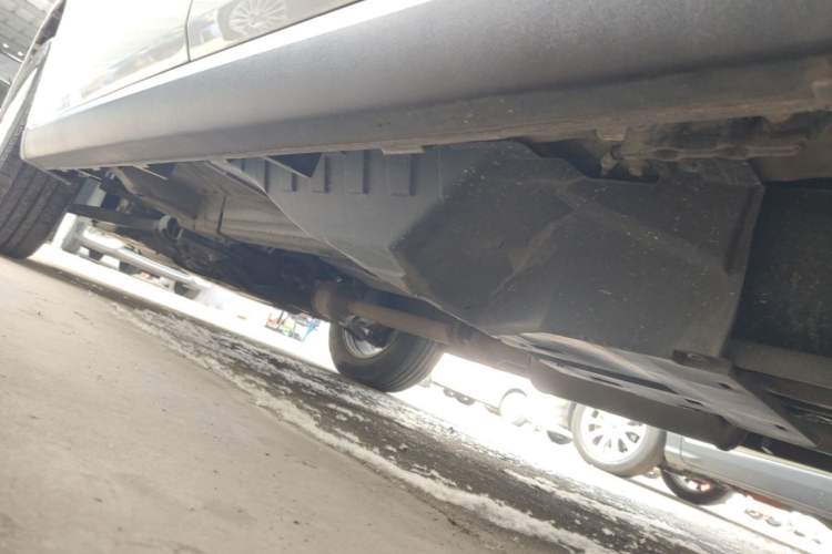 Used Haval M6 2019 1.5T DCT Two-Wheel Drive Elite Version China VI Standard Left Side Sill