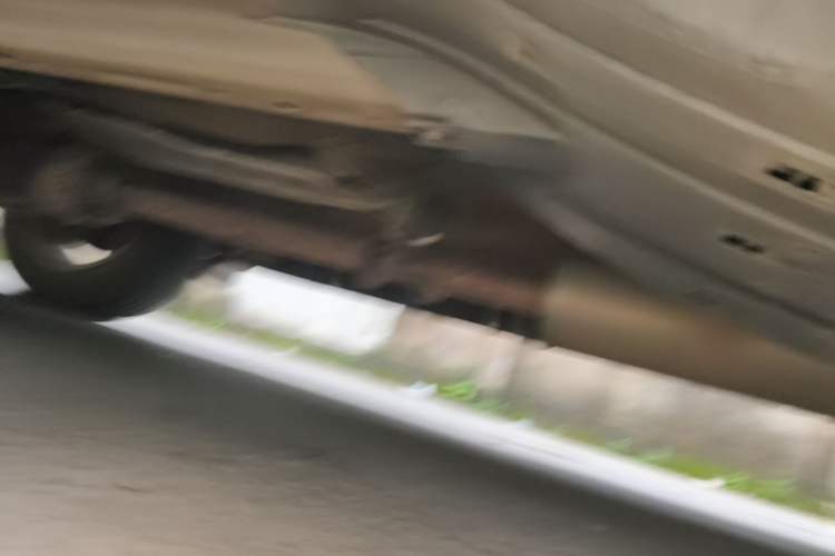 Used Haval M6 2019 1.5T DCT Two-Wheel Drive Elite Version China VI Standard Left Side Sill