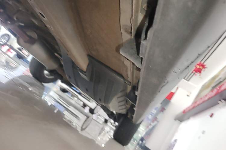 Used Haval M6 2019 1.5T DCT Two-Wheel Drive Value Edition China VI Standard Left Side Sill