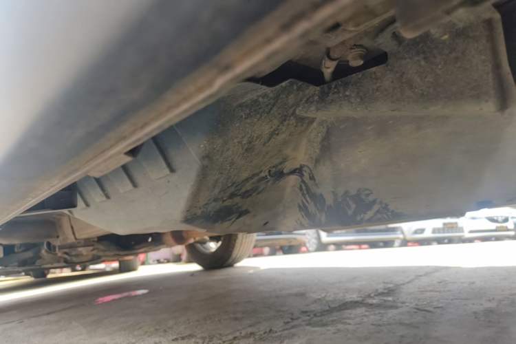 Used Haval M6 2019 1.5T DCT Two-Wheel Drive Value Edition China VI Standard Left Side Sill