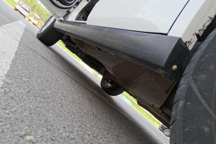 Used Haval M6 2019 1.5T Manual Two-Wheel Drive Elite Version China VI Standard Left Side Sill