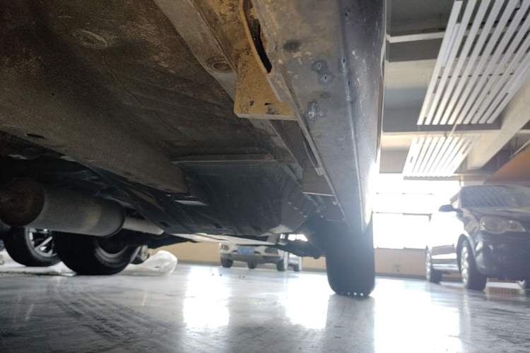 Used Haval M6 2019 1.5T DCT Two-Wheel Drive Value Edition China VI Standard Left Side Sill
