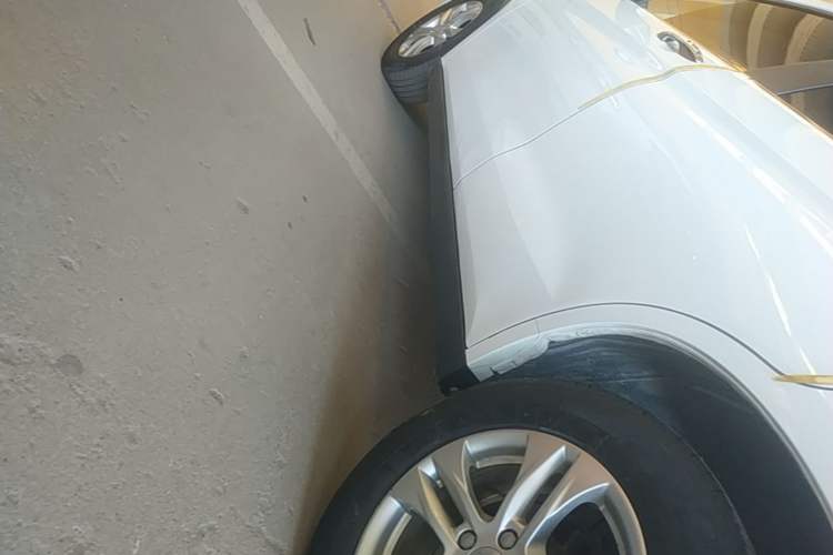 Used Haval M6 2019 1.5T Manual Two-Wheel Drive Elite Version China VI Standard Left Side Sill