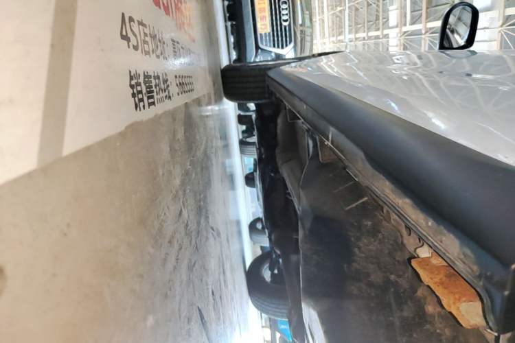 Used Haval M6 2019 1.5T DCT Two-Wheel Drive Value Edition China VI Standard Left Side Sill