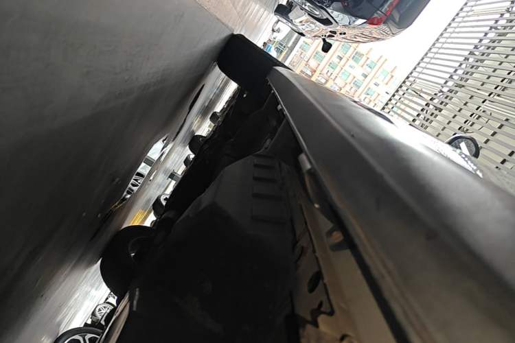 Used Haval M6 2019 1.5T DCT Two-Wheel Drive Elite Version China VI Standard Left Side Sill