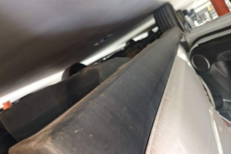 Used Haval M6 2019 1.5T Manual Two-Wheel Drive Elite Version China VI Standard Left Side Sill