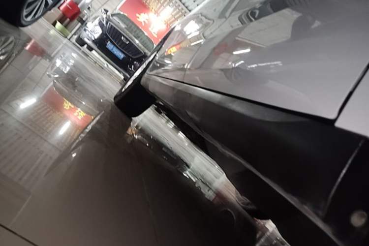 Used Haval M6 2019 1.5T DCT Two-Wheel Drive Elite Version China VI Standard Left Side Sill