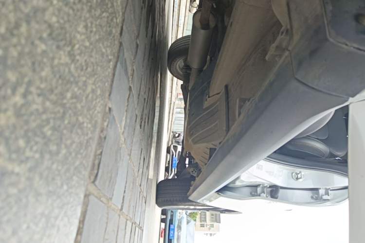 Used Haval M6 2019 1.5T DCT Two-Wheel Drive Elite Version China VI Standard Left Side Sill