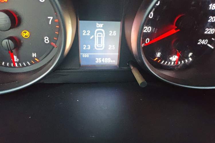 Used Haval M6 2019 1.5T Manual Two-Wheel Drive Elite Version China VI Standard Odometer Close Up