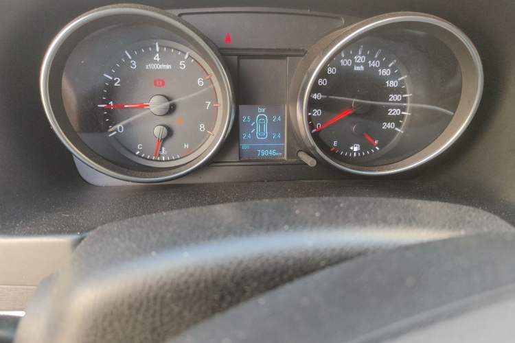 Used Haval M6 2019 1.5T Manual Two-Wheel Drive Elite Version China VI Standard Odometer Close Up
