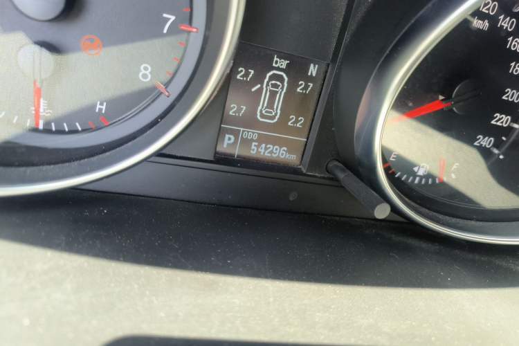 Used Haval M6 2019 1.5T DCT Two-Wheel Drive Value Edition China VI Standard Odometer Close Up