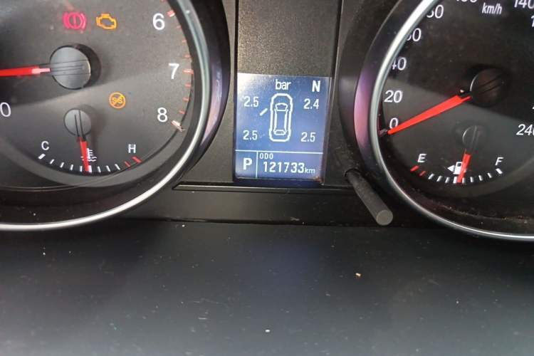 Used Haval M6 2019 1.5T DCT Two-Wheel Drive Value Edition China VI Standard Odometer Close Up