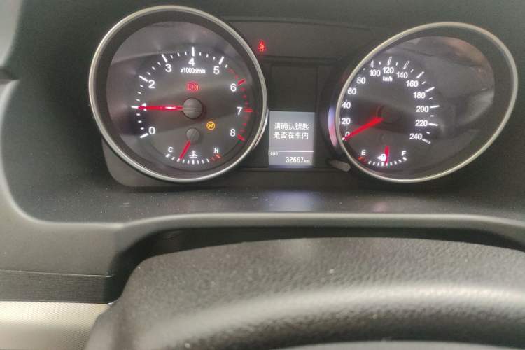 Used Haval M6 2019 1.5T Manual Two-Wheel Drive Elite Version China VI Standard Odometer Close Up