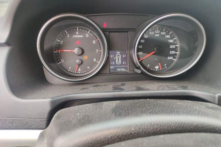 Used Haval M6 2019 1.5T Manual Two-Wheel Drive Elite Version China VI Standard Odometer Close Up