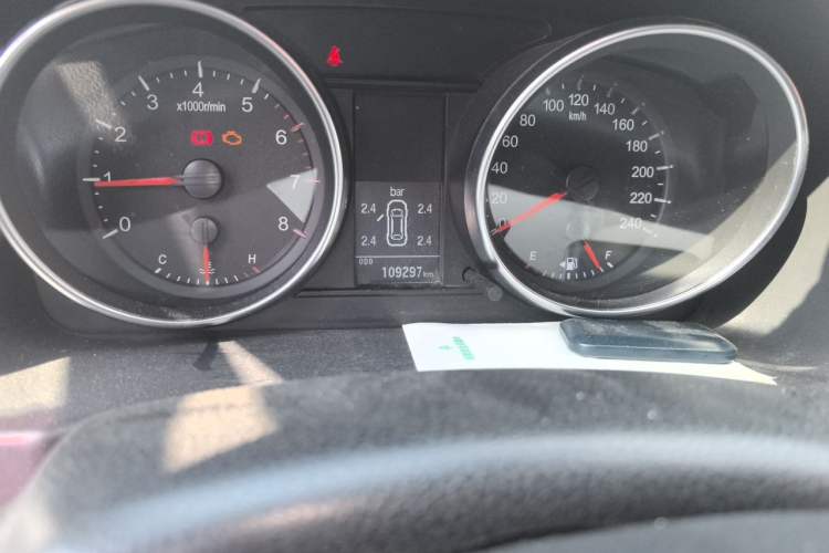 Used Haval M6 2019 1.5T Manual Two-Wheel Drive Elite Version China VI Standard Odometer Close Up