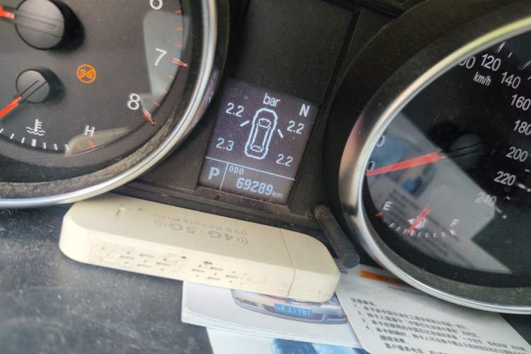 Used Haval M6 2019 1.5T DCT Two-Wheel Drive Elite Version China VI Standard Odometer Close Up