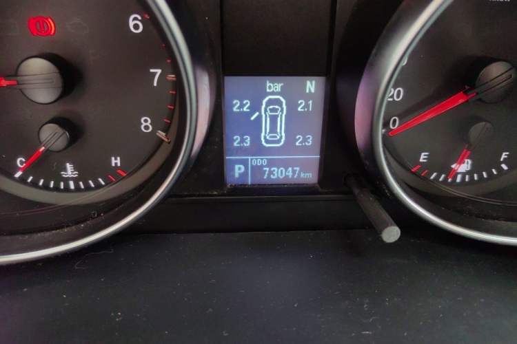 Used Haval M6 2019 1.5T DCT Two-Wheel Drive Elite Version China V Standard Odometer Close Up