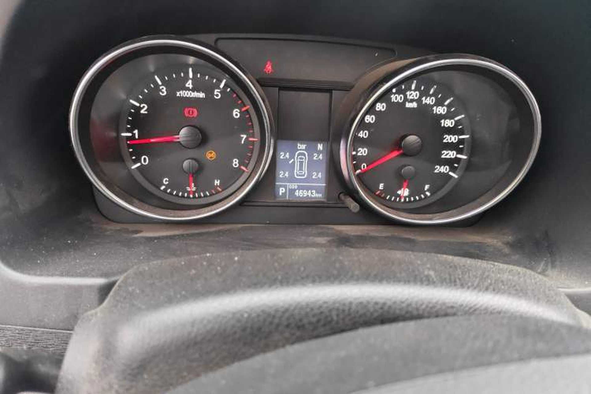 Used Haval M6 2019 1.5T DCT Two-Wheel Drive Elite Version China VI Standard Odometer Close Up
