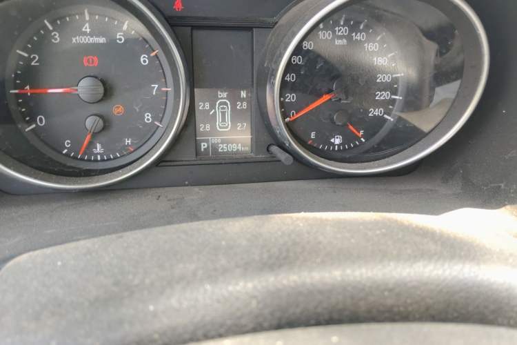 Used Haval M6 2019 1.5T DCT Two-Wheel Drive Value Edition China VI Standard Odometer Close Up
